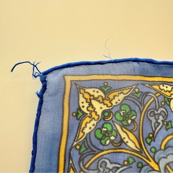 Hermes 42 Mousseline Ciels Byzantins Silk Muslin Scarf Authenticated - Picture 9 of 10